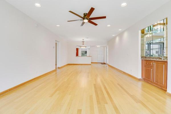 Garden Court Villas, 1707 Consulate Pl #203, West Palm Beach, Florida 33401, image 3