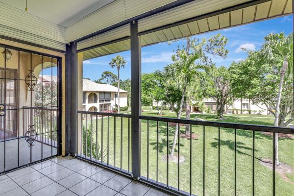 Pine Ridge 3, 323 Pine Ridge Cir #C-2, Greenacres, Florida 33463, image 2