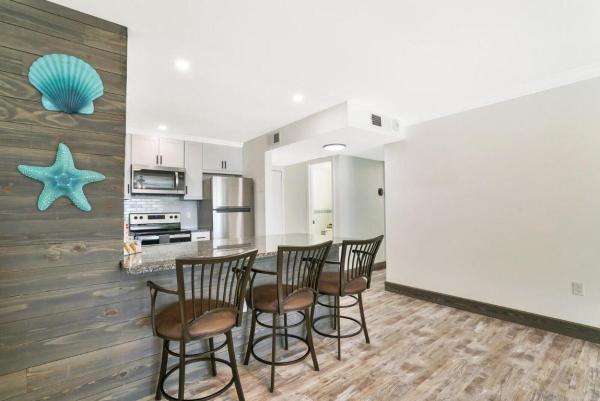 Palm Lake, 1502 S Lakeside Dr #206, Lake Worth Beach, Florida 33460, image 1