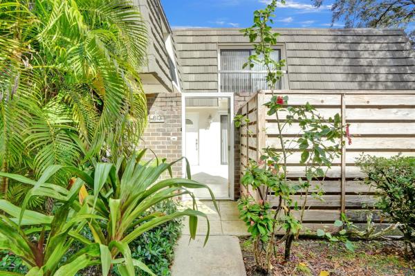 Glenwood Townhomes, 613 6th Ter Ter, Palm Beach Gardens, Florida 33418, image 1