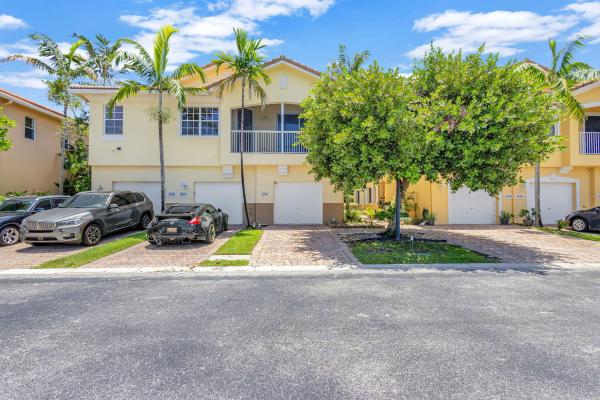Sierra Bay, 3242 Mirella Dr, Riviera Beach, Florida 33404, image 1