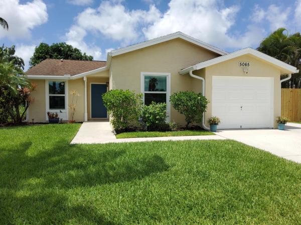 Le Chalet, 5065 Little Beth Dr, Boynton Beach, Florida 33437, image 1