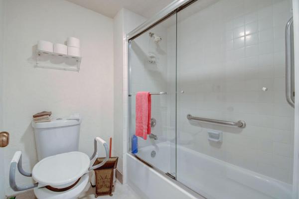 Fairways Of Boca Lago, 21219 Lago Cir, Boca Raton, Florida 33433, image 3