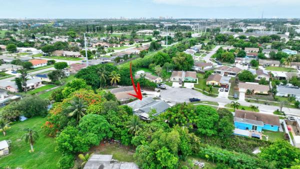 Gramercy Park, 5957 Bahama Ct, West Palm Beach, Florida 33407, image 2