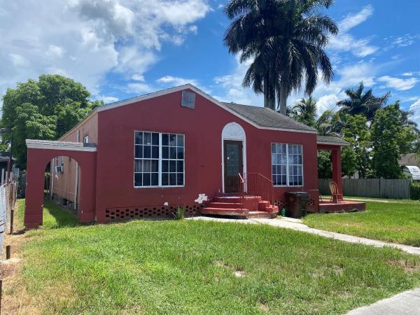 264 E 2nd St, Pahokee, Florida 33476, image 1