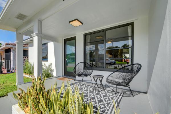 North Lake Worth, 1613 N J Ter, Lake Worth Beach, Florida 33460, image 1