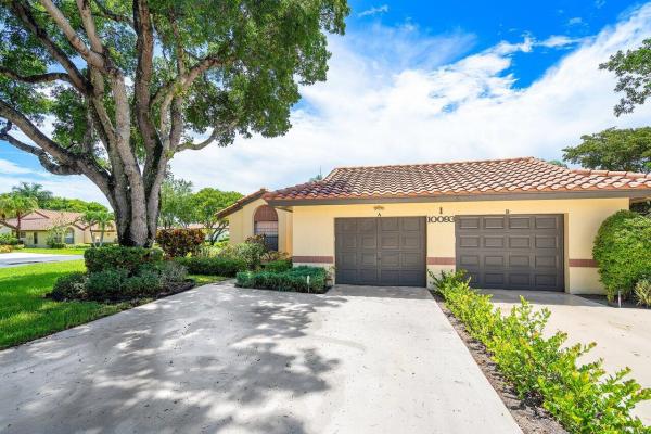 Palm Chase Lakes, 10093 Andrea Ln #Aa, Boynton Beach, Florida 33437, image 2
