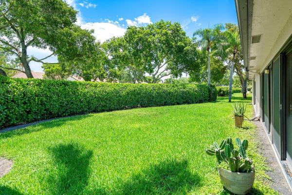 Palm Chase Lakes, 10093 Andrea Ln #Aa, Boynton Beach, Florida 33437, image 1