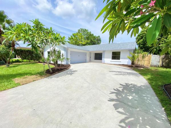 Lantana Homes, 5959 Coy Glen Way, Lake Worth Beach, Florida 33463, image 1