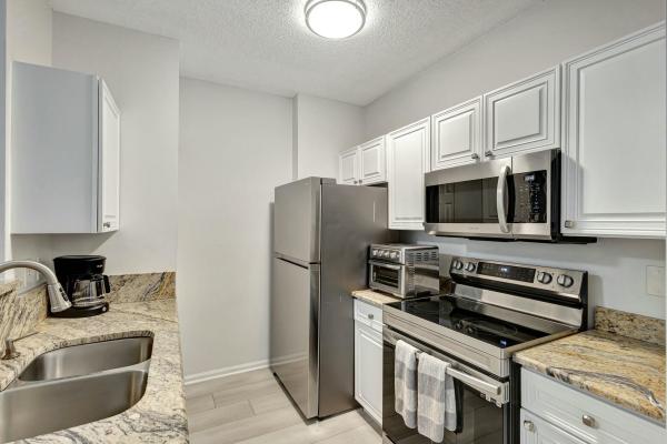 The Courtyards In CityPlace, 630 S Sapodilla Ave #223, West Palm Beach, Florida 33401, image 1
