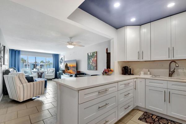 1502 S Lakeside Dr #216, Lake Worth Beach, Florida 33460, image 1