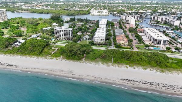 Marchand, 961 Lake Wyman Rd, Boca Raton, Florida 33431, image 3