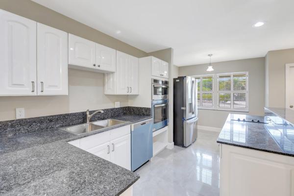 Dalewood, 1401 NW 15th Ave #10, Boca Raton, Florida 33486, image 3