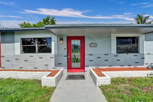 Lauderdale North Park, 403 SW 71st Ave, North Lauderdale, Florida 33068, image 1