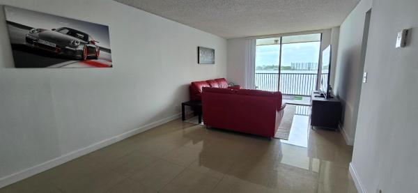 Lake Emerald, 117 Lake Emerald Dr #406, Oakland Park, Florida 33309, image 1