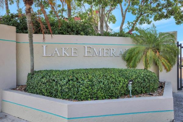 Lake Emerald, 117 Lake Emerald Dr #406, Oakland Park, Florida 33309, image 2