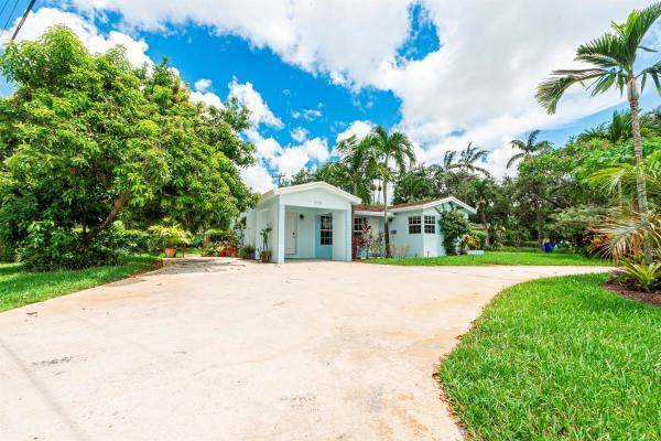 Palm Lane Villa, 3731 N 66th Ave, Hollywood, Florida 33024, image 1