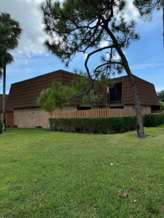 Village Of Sandalwood Lakes North, 120 Heritage Way, West Palm Beach, Florida 33407, image 1