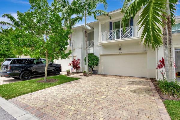 Hampton Cay, 2039 Chelsea Pl, Palm Beach Gardens, Florida 33418, image 1