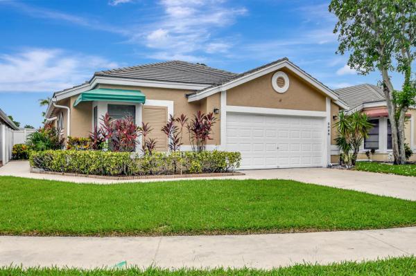 Beaconwood Village At Lacuna, 8088 Burlington Ct, Lake Worth Beach, Florida 33467, image 1