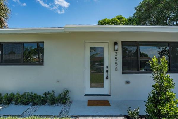 Evergreen Acres, 3558 Betty Ann Ct, Palm Beach Gardens, Florida 33403, image 1