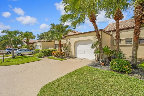 The Moorings At Aberdeen, 8265 Waterline Dr, Boynton Beach, Florida 33472, image 1