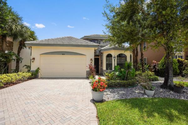 Versailles At Wellington, 10330 Medicis Pl, Wellington, Florida 33449, image 1