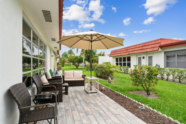 Fernley 4 At Cresthaven Townhomes, 5800 Fernley Dr W #19, West Palm Beach, Florida 33415, image 1