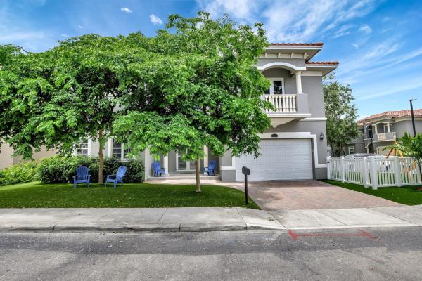 Forest View Estates, 3564 Forest View Cir, Dania Beach, Florida 33312, image 1