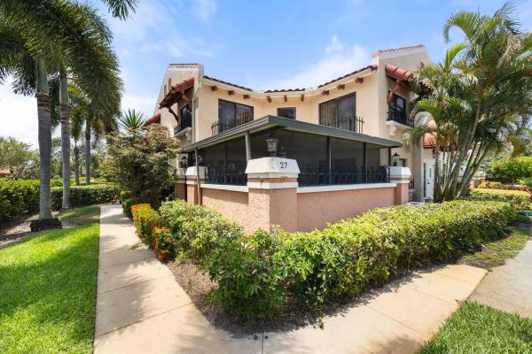 Uno Lago, 27 Uno Lago Dr, Juno Beach, Florida 33408, image 1