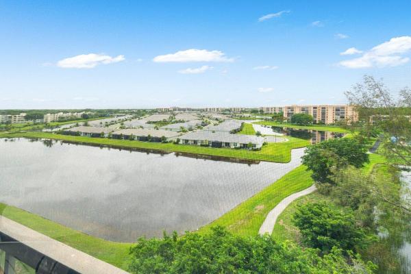 Huntington Lakes 1, 14425 Strathmore Ln #808, Delray Beach, Florida 33446, image 1