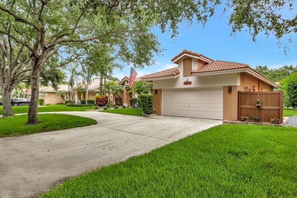 Sunrise Estates, 6214 NW 45th Ter, Coconut Creek, Florida 33073, image 1