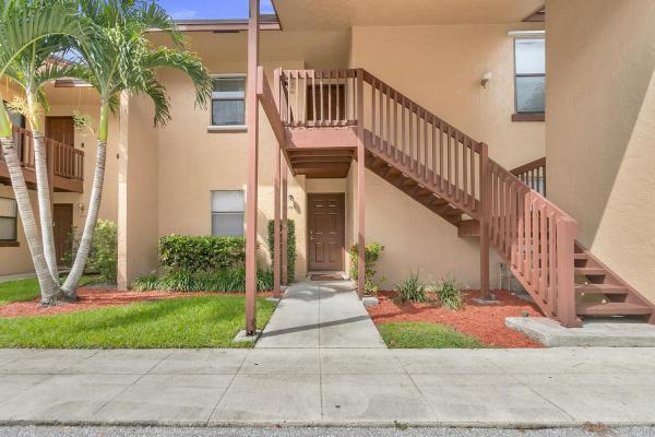 The Trails At Royal Palm Beach, 1105 Lakeview Dr, Royal Palm Beach, Florida 33411, image 1