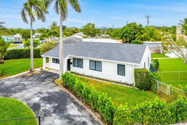 Country Club Park, 6617 Parker Ave, West Palm Beach, Florida 33405, image 1