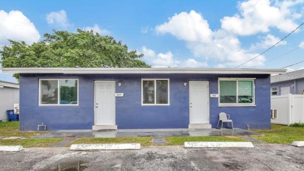 Grant Park, 802 NW 6th Ave, Hallandale Beach, Florida 33009, image 1