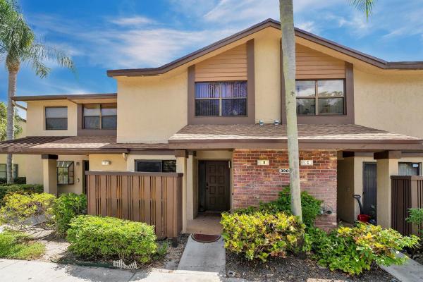 Karanda Village 3, 3964 Cocoplum Cir #3682, Coconut Creek, Florida 33063, image 1
