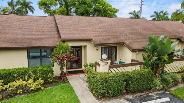 Strathmore Gate, 10 Bay Cedar Ct, Royal Palm Beach, Florida 33411, image 1