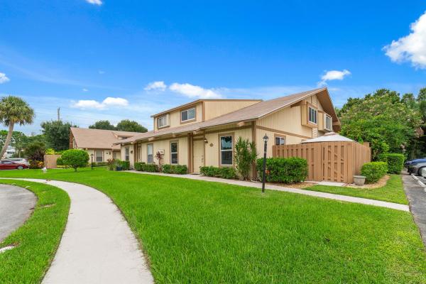 Maplecrest, 333 Maplecrest Cir, Jupiter, Florida 33458, image 1