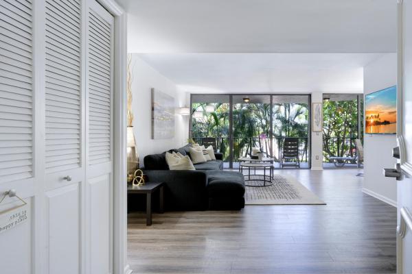 Porta Bella East, 859 Jeffery St #2060, Boca Raton, Florida 33487, image 2