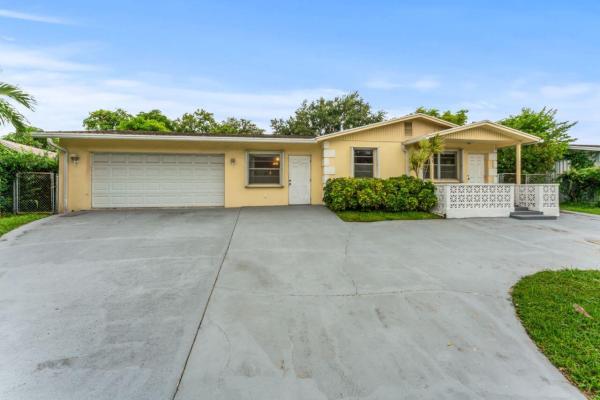 East Lake Clarke, 1711 16th Ct, Lake Worth Beach, Florida 33460, image 1