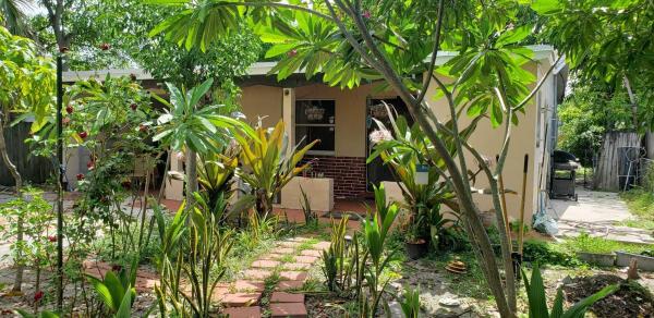 Atlantic Gardens Delray, 122 SW 10th Ave, Delray Beach, Florida 33444, image 1