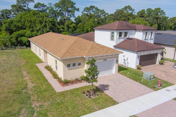 Via Visconti At Tesoro Preserve, 129 SE Via Visconti, Port St. Lucie, Florida 34952, image 2