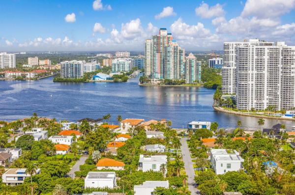 Residences By Armani Casa, 18975 Collins Ave #2303, Sunny Isles Beach, Florida 33160, image 2