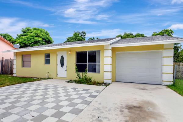 Brentwood Lakes, 6090 E Wauconda Way, Lake Worth Beach, Florida 33463, image 1