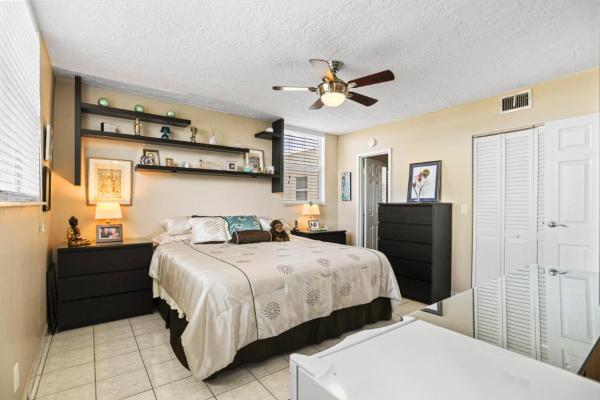 Somerset, 2871 Somerset Dr #411, Lauderdale Lakes, Florida 33311, image 2