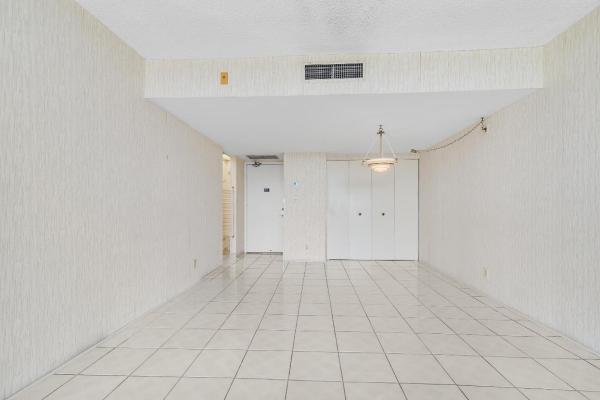 Coronado Tower 1, 20335 W Country Club Dr #1902, Aventura, Florida 33180, image 1