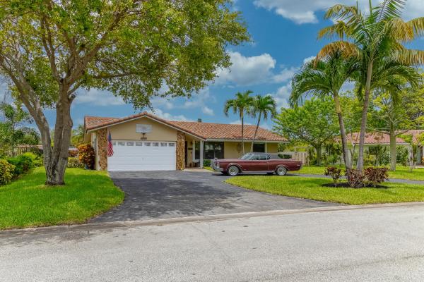 Deer Run Springs, 10367 NW 42nd Dr, Coral Springs, Florida 33065, image 1