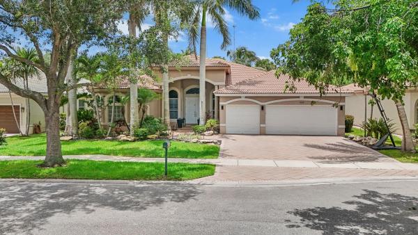Country Cove Estates, 6015 Walnut Hill Dr, Lake Worth Beach, Florida 33467, image 1