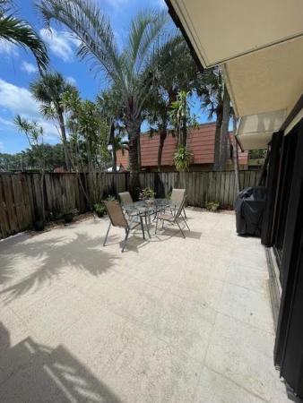 Sandalwood At Boynton Beach, 407 Live Oak Ln, Boynton Beach, Florida 33436, image 2