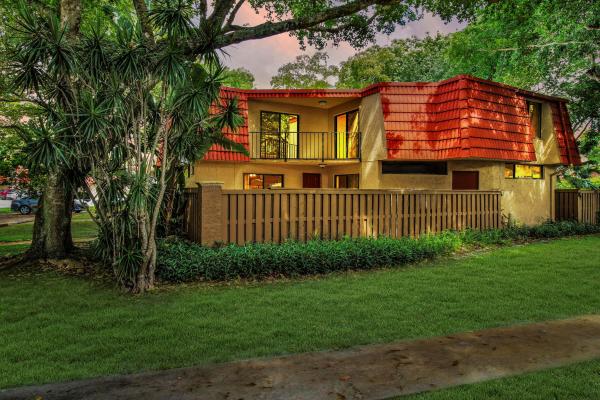 Banyan Lake, 8153 Severn Dr #C, Boca Raton, Florida 33433, image 1
